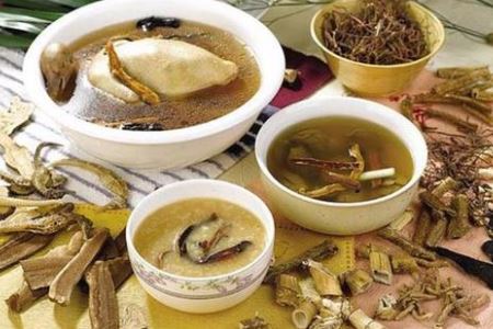 坐月子常见的两个饮食禁忌