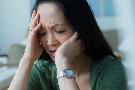 更年期症状如何改善，女人更年期保健